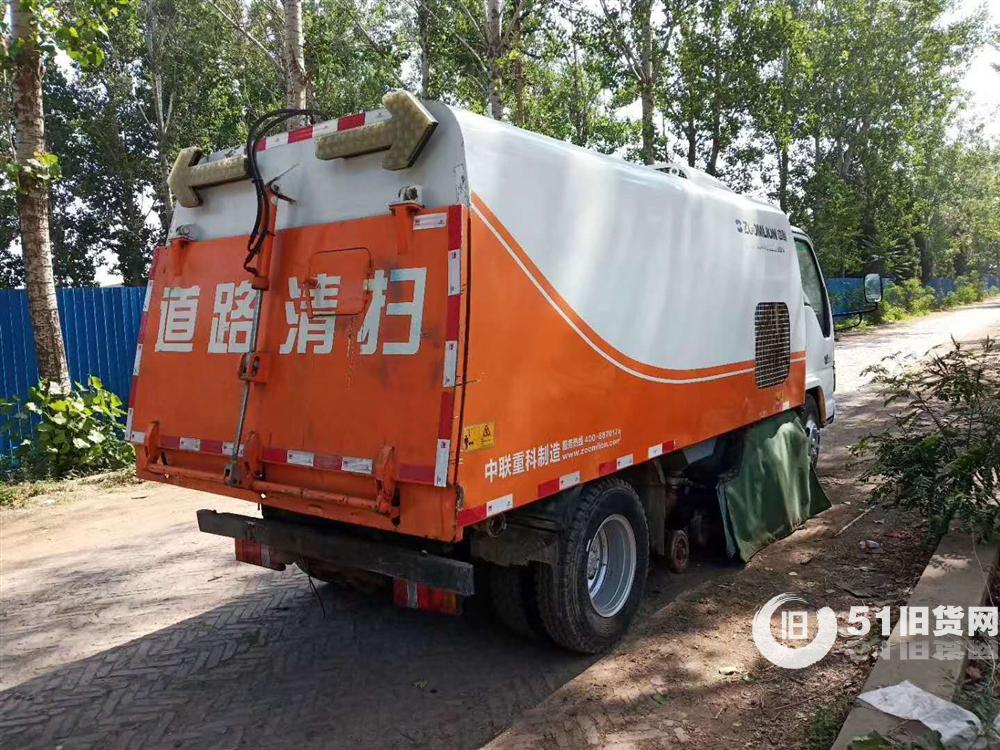 出售二手扫路车,二手扫地车,五十铃干扫车,中联重科生产